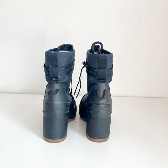 Converse Chuck Taylor All Star GR82 Extra-High Black Gum Women Platform Boot S 5 - Picture 4 of 14